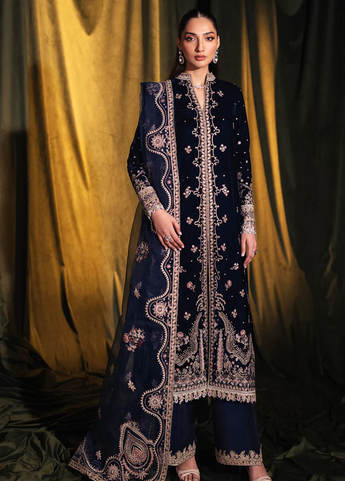 Qalamkar Unstitched Luxury Velvet Edit 2024 BK-05 Dalia