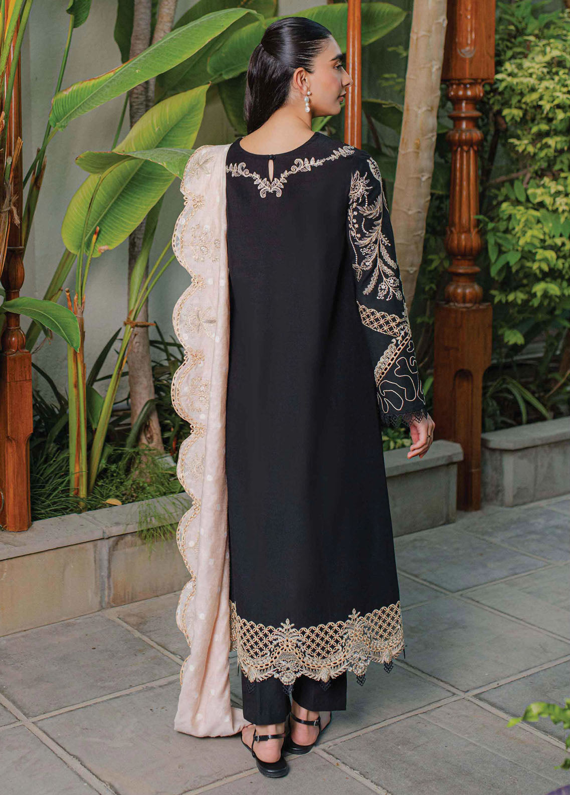 Qline By Qalamkar Unstitched Linen Collection 2023 WL-01 Haven