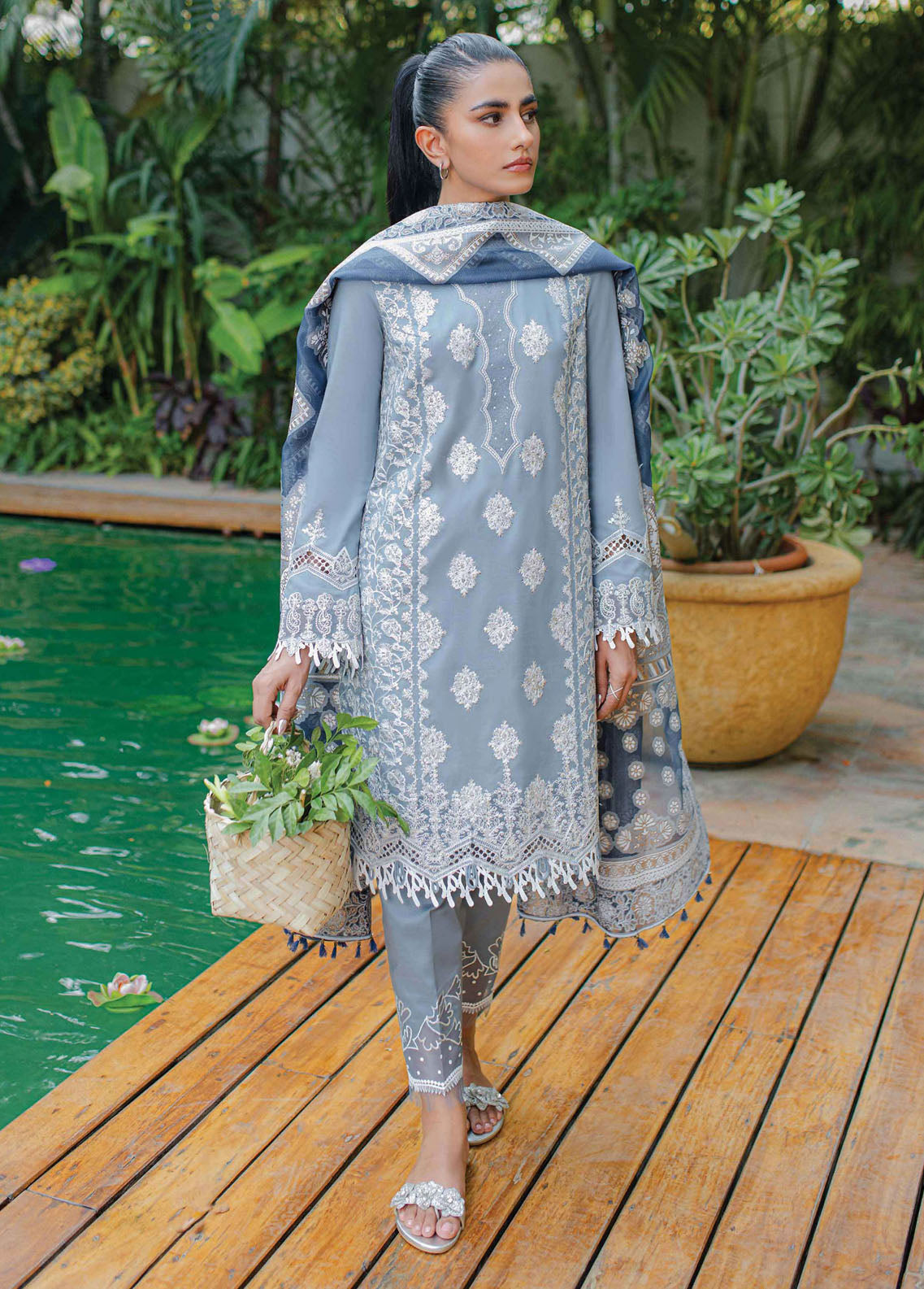 Qline By Qalamkar Unstitched Linen Collection 2023 WL-02 Aveline