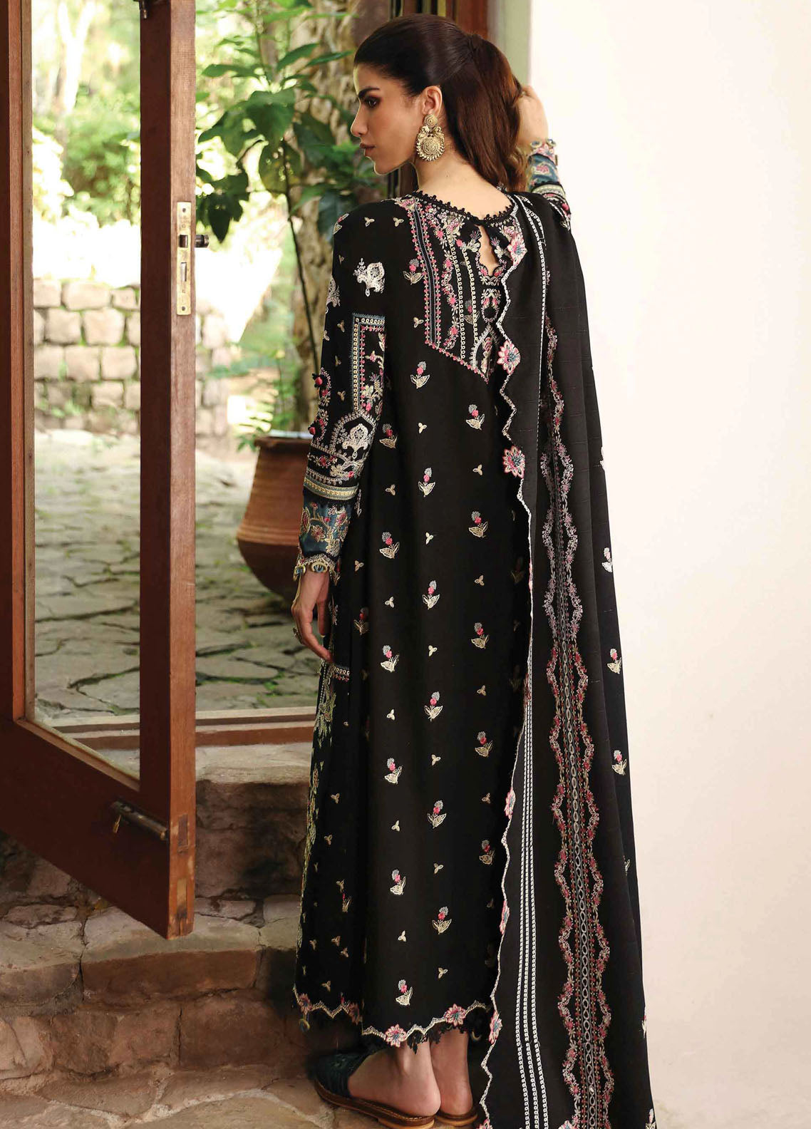 Qlinekari By Qalamkar Unstitched Linen Collection 2024 LM-02 Ria