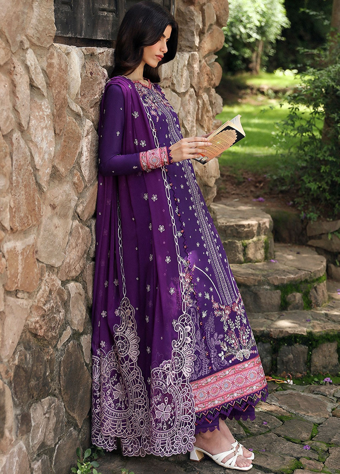 Qlinekari By Qalamkar Unstitched Linen Collection 2024 LM-15 Eimera