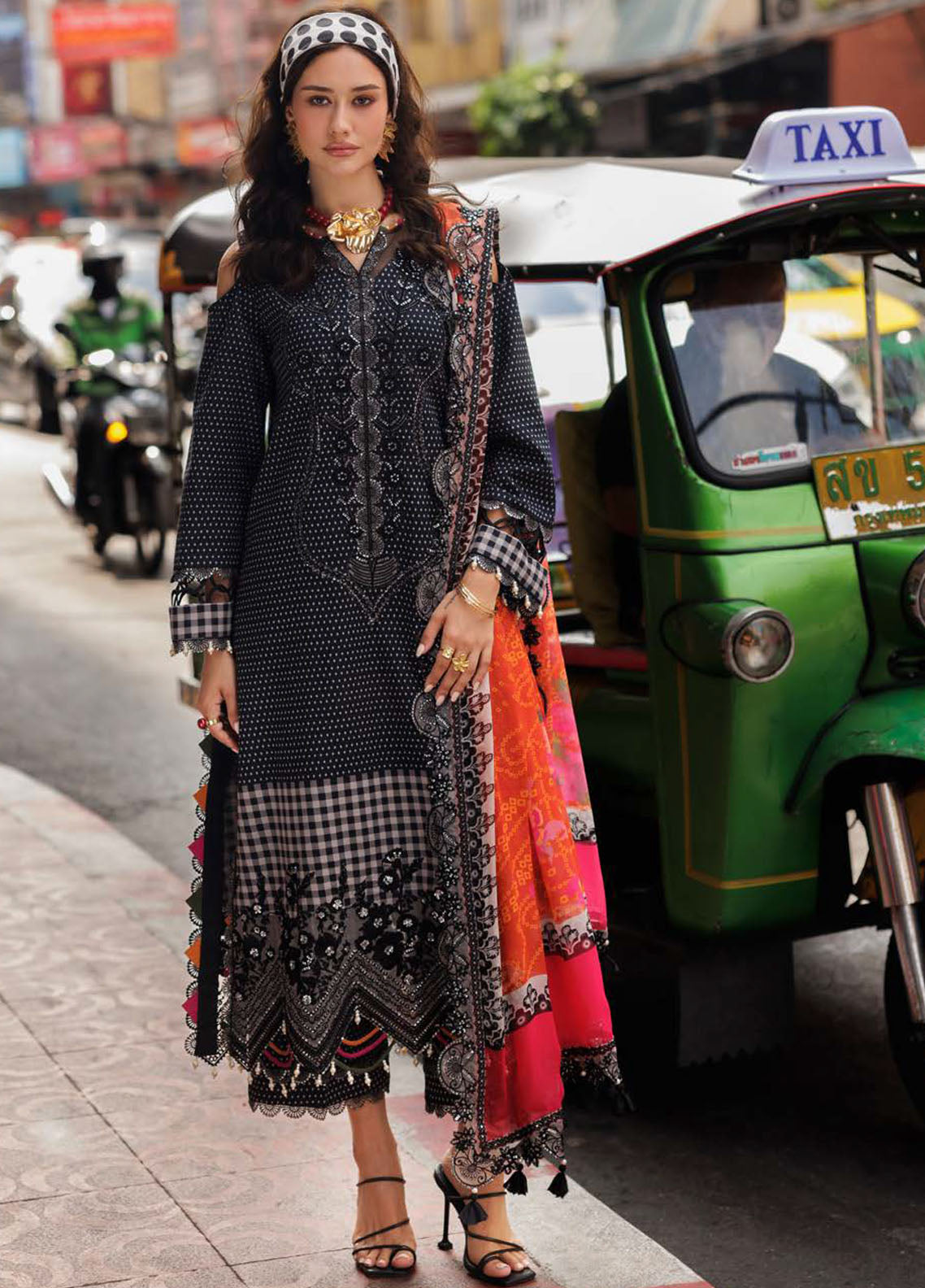 Rang-E-Bahar by Charizma Embroidered Lawn Suits Unstitched 3 Piece CRZ25RB CRB5-19