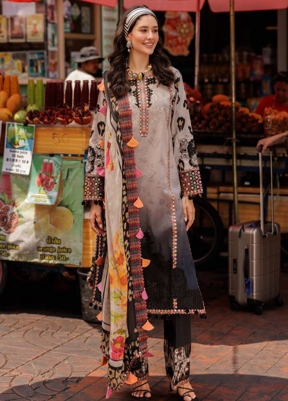 Rang-E-Bahar by Charizma Embroidered Lawn Suits Unstitched 3 Piece CRZ25RB CRB5-16