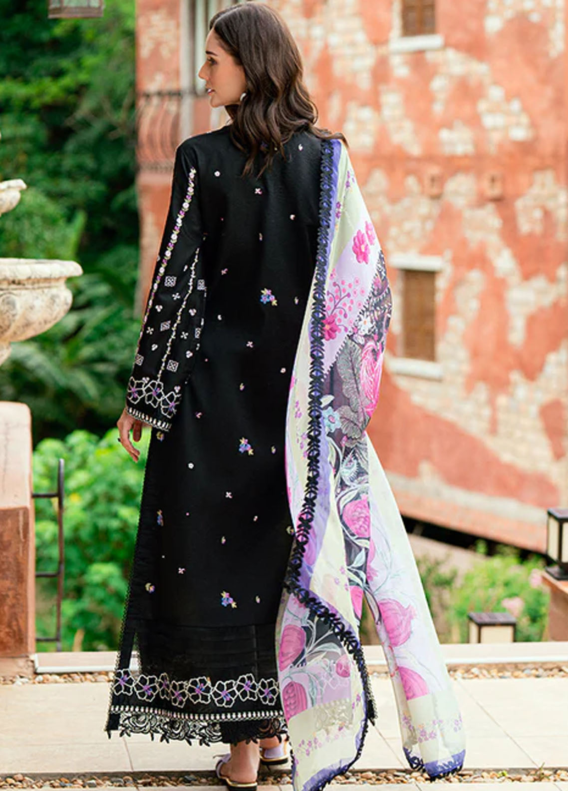 Roheenaz Embroidered Lawn Suits Unstitched 3 Piece D-02 A Sireli