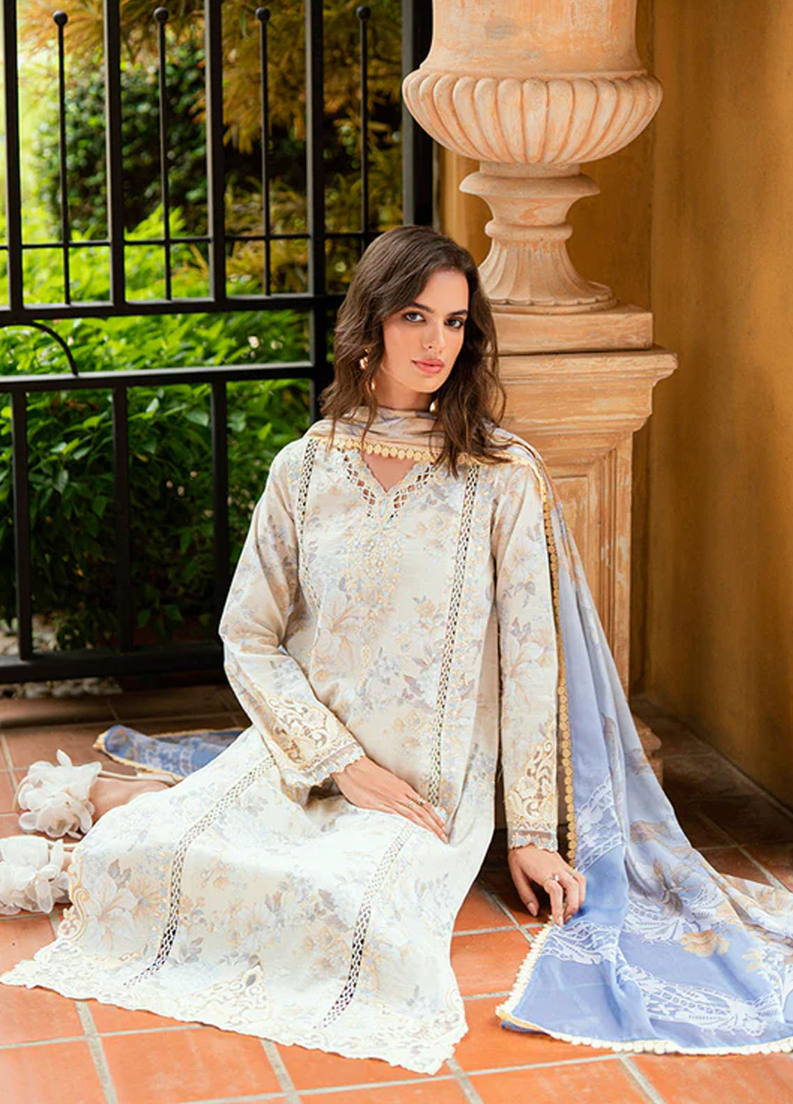 Roheenaz Embroidered Lawn Suits Unstitched 3 Piece D-07 A Celestra