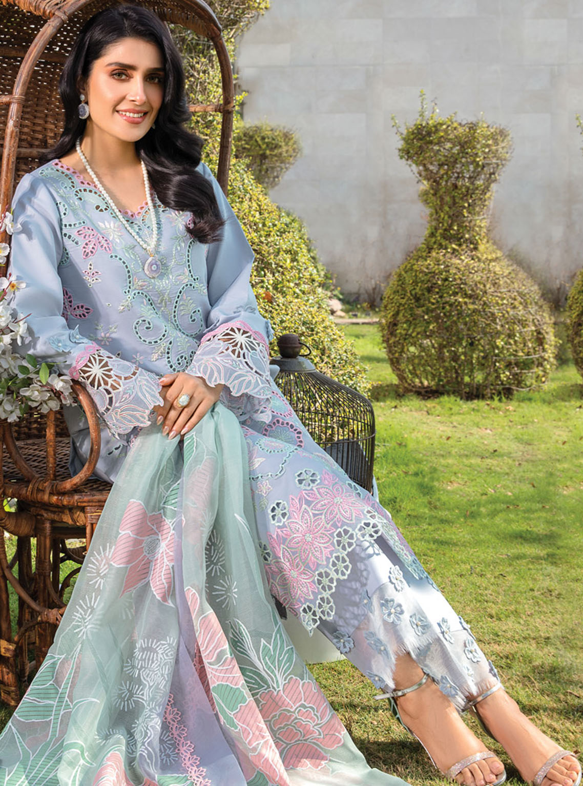 Rang Rasiya Premium Eid Collection 2024 D-01 Mehrmah