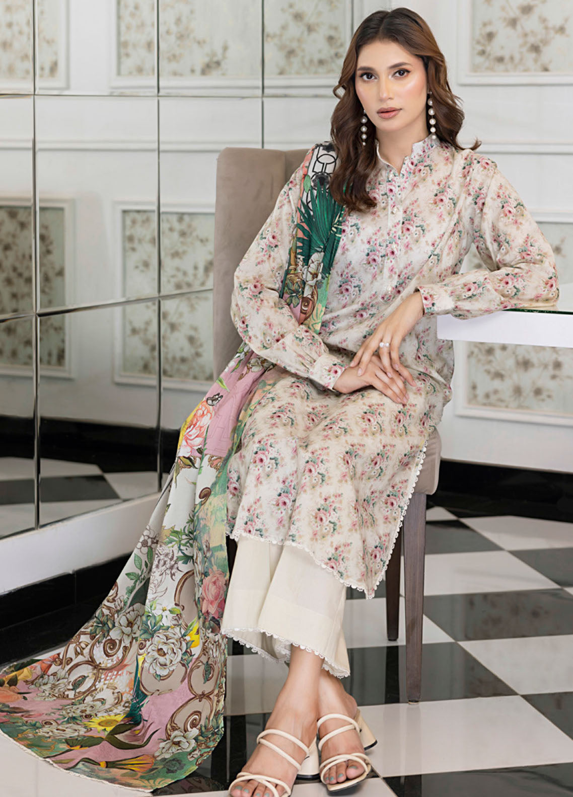 Regalia Textiles Digital Printed Lawn Suits Unstitched 3 Piece RGT25S19 D-07