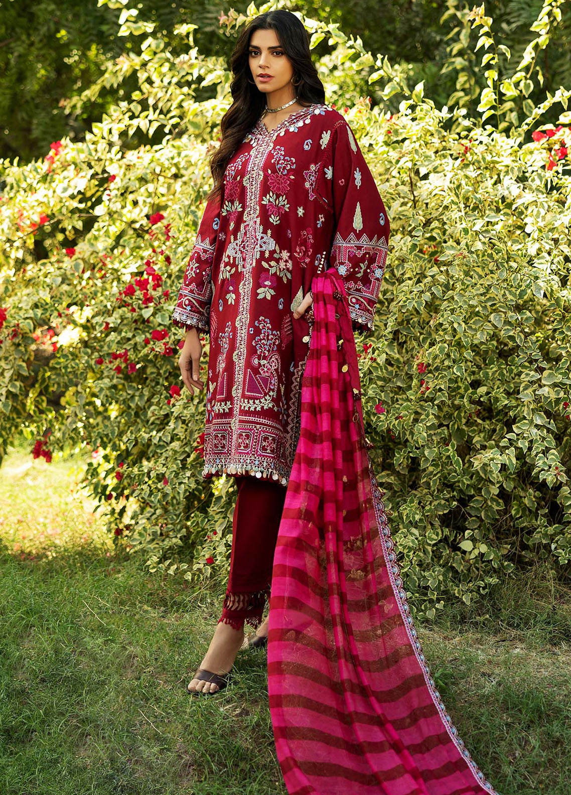 Siraa by Sadaf Fawad Khan Embroidered Lawn Suits Unstitched 3 Piece D-5B Wisteria