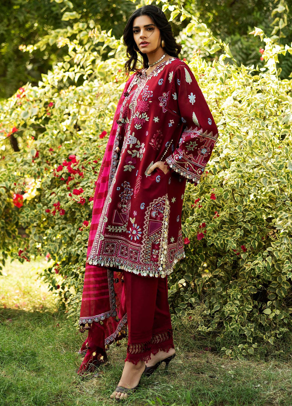 Siraa by Sadaf Fawad Khan Embroidered Lawn Suits Unstitched 3 Piece D-5B Wisteria