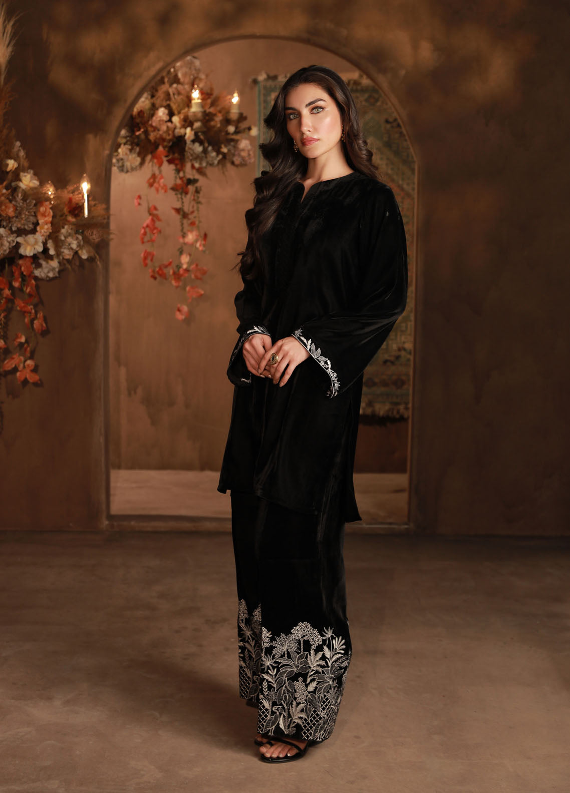 Sahar Pret Embroidered Velvet 2 Piece Suit Mystique