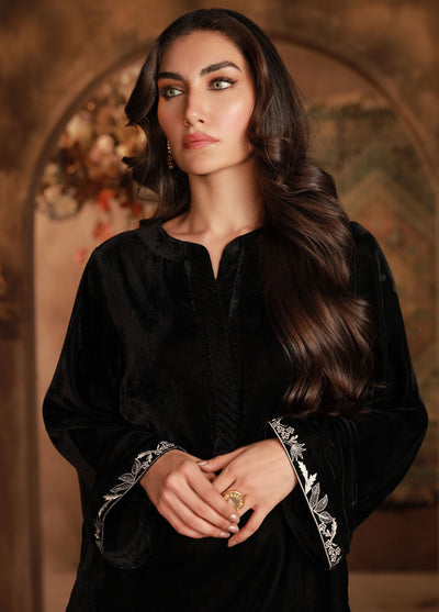 Sahar Pret Embroidered Velvet 2 Piece Suit Mystique