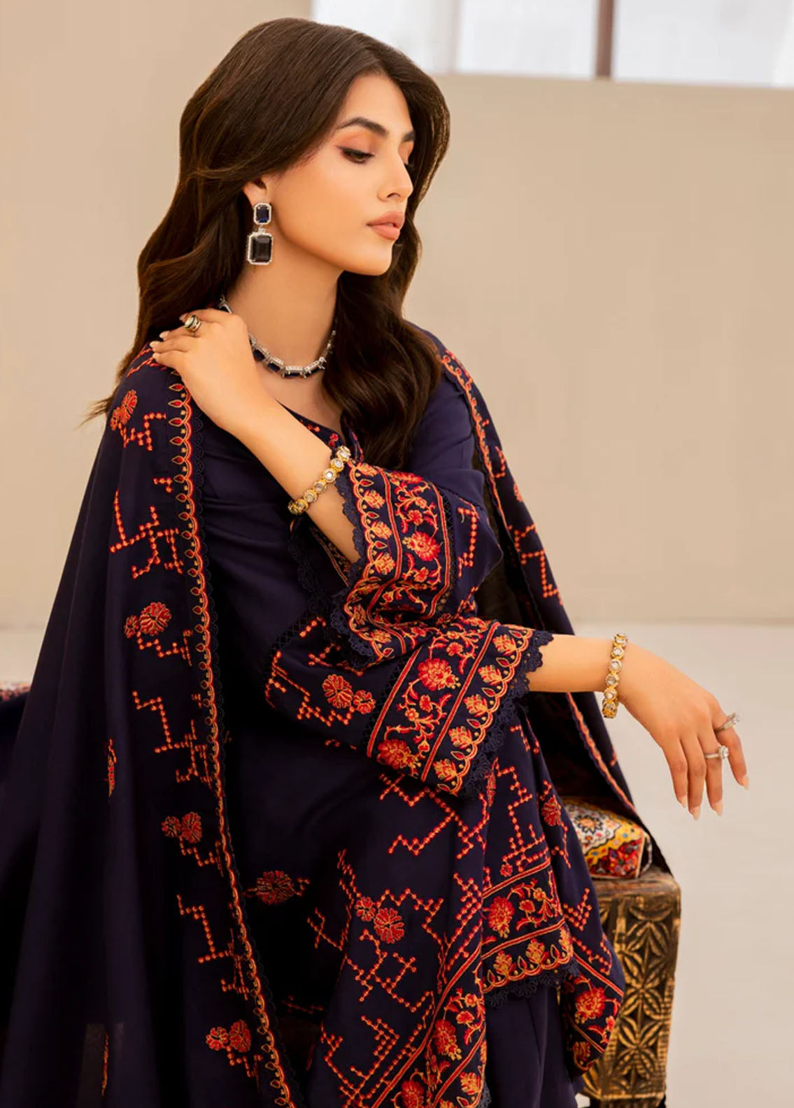 Mohagni Pret Embroidered Dhanak 3 Piece Suit MWS-05