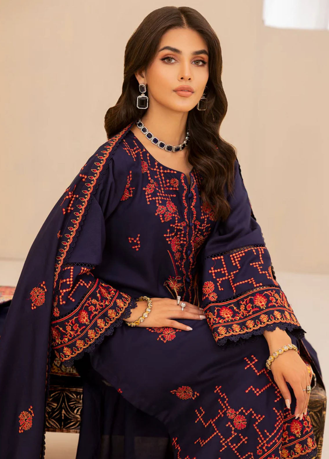 Mohagni Pret Embroidered Dhanak 3 Piece Suit MWS-05