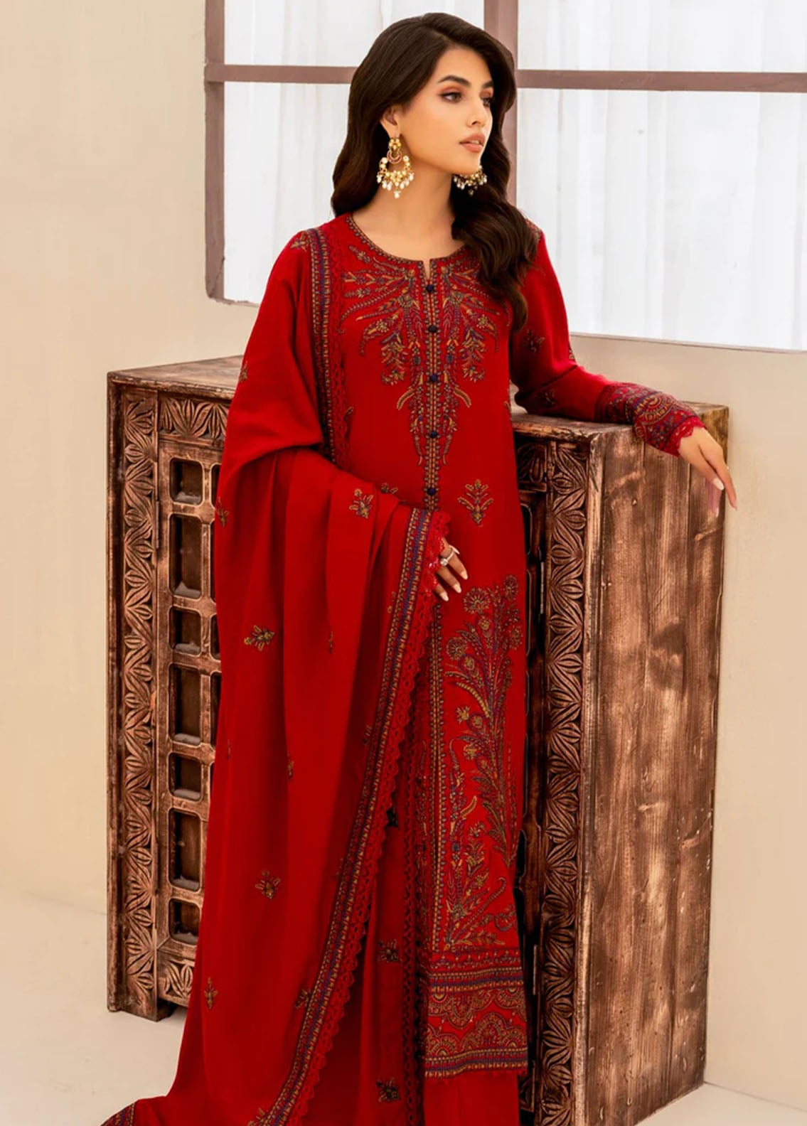 Mohagni Pret Embroidered Dhanak 3 Piece Suit MWS-09