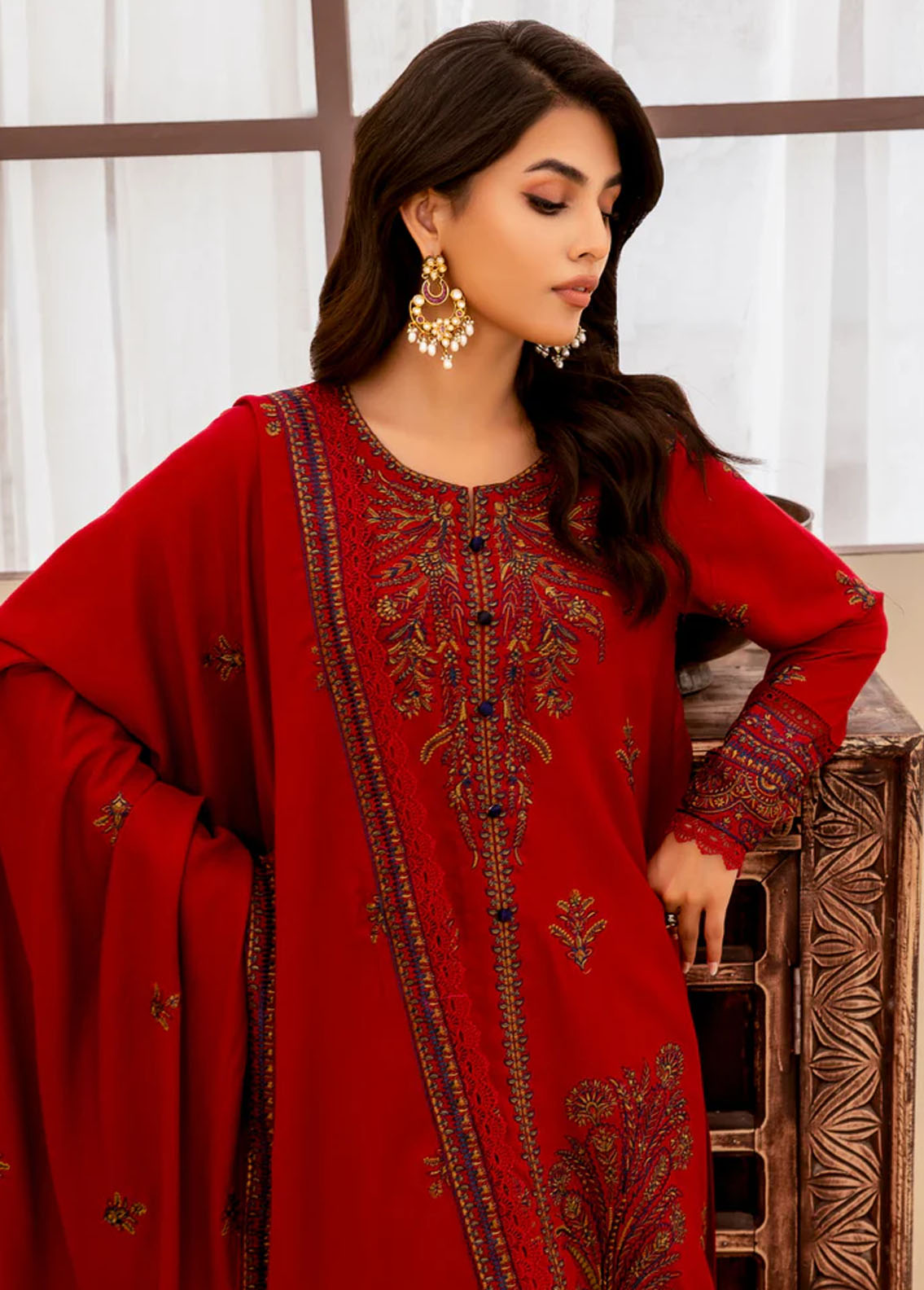 Mohagni Pret Embroidered Dhanak 3 Piece Suit MWS-09