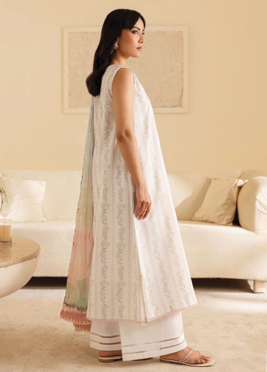Seran Embroidered Lawn Suits Unstitched 3 Piece D-02 Alira