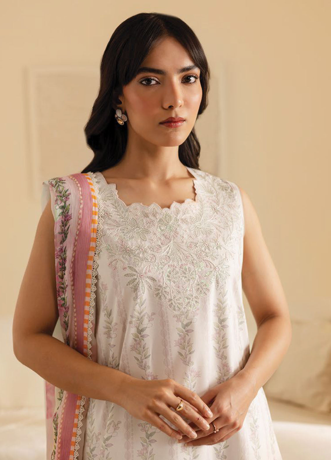 Seran Embroidered Lawn Suits Unstitched 3 Piece D-02 Alira