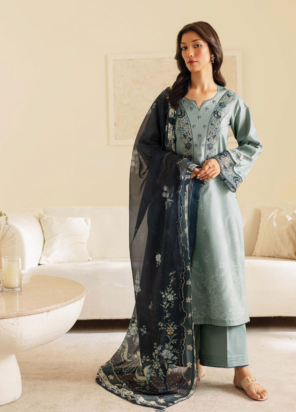 Seran Embroidered Lawn Suits Unstitched 3 Piece D-04 Zayra
