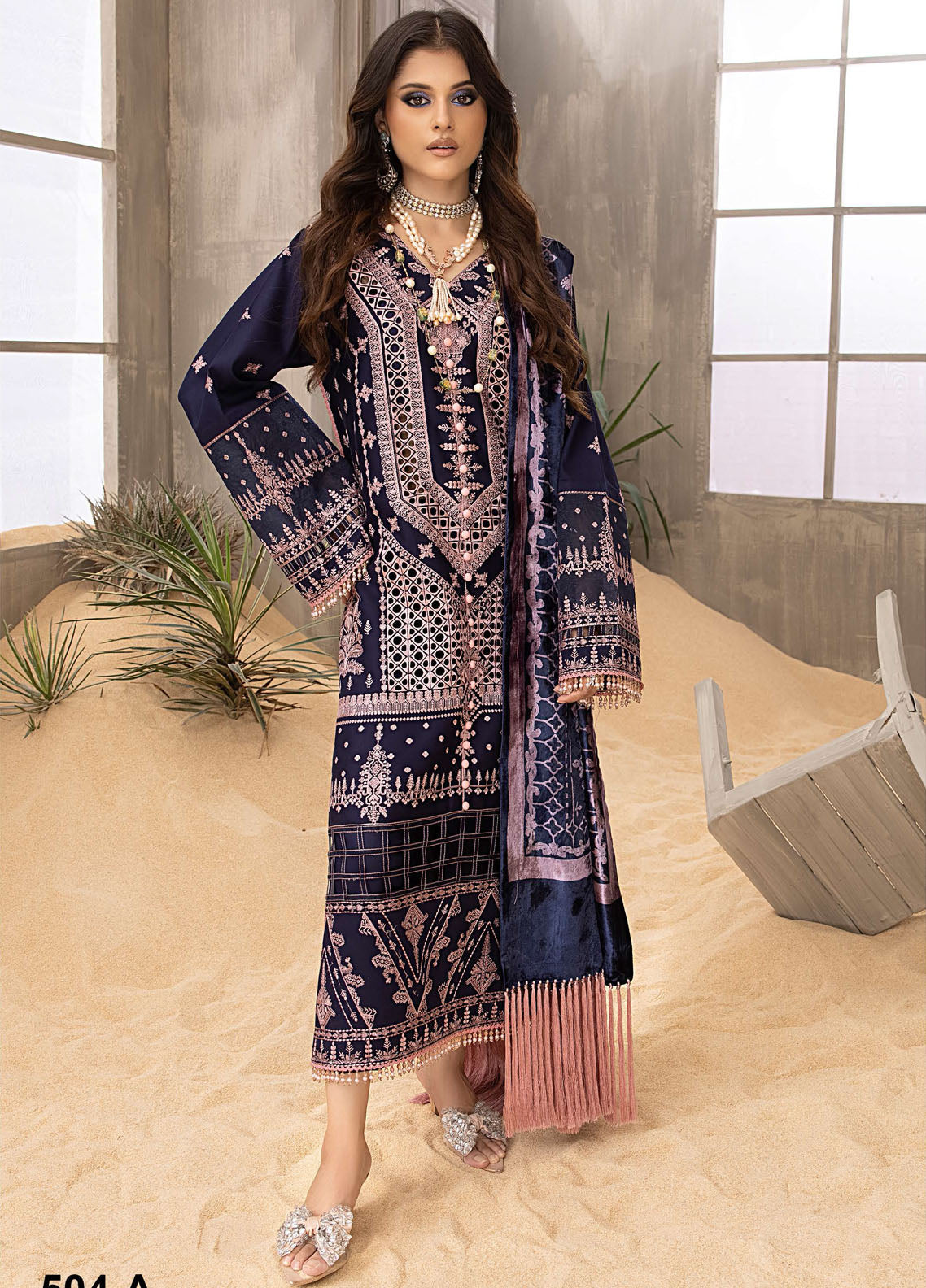 Serene By Bin Ilyas Fall Winter Embroidered Collection 2023 504-A