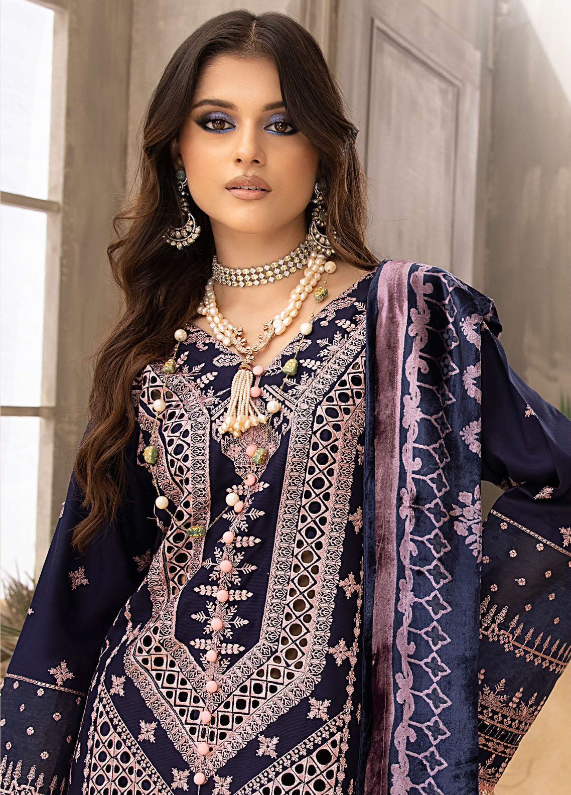 Serene By Bin Ilyas Fall Winter Embroidered Collection 2023 504-A