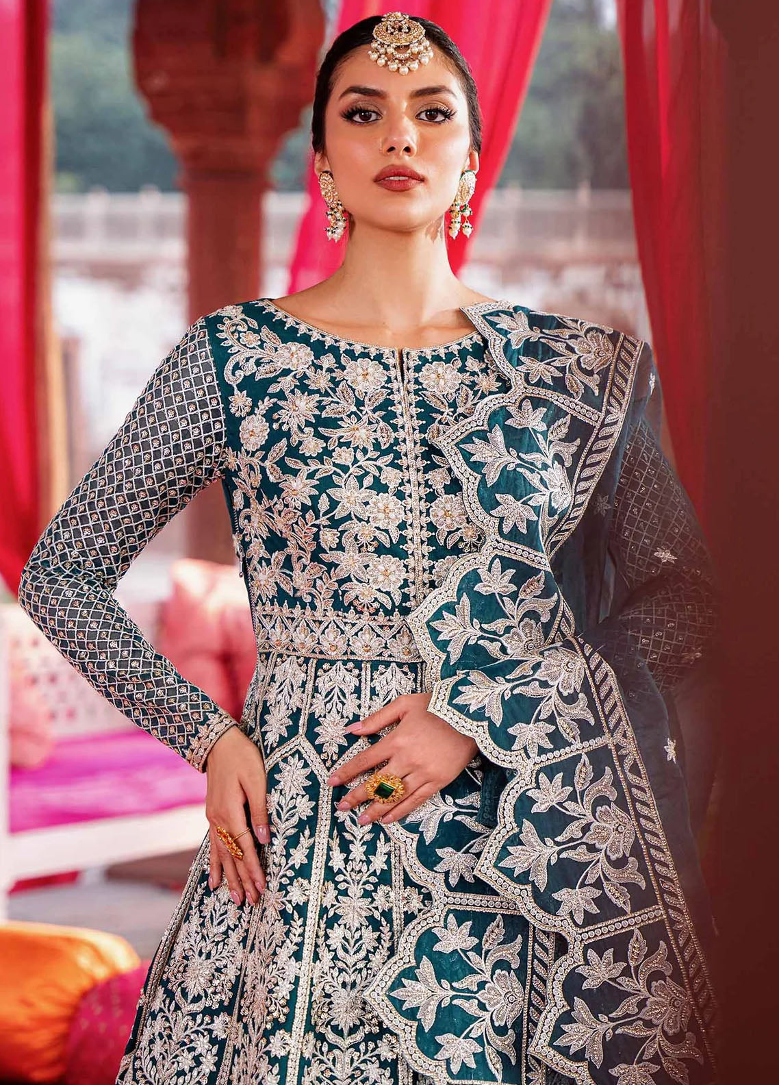 Shadmani By Akbar Aslam Luxury Formals Collection 2023 Roshan