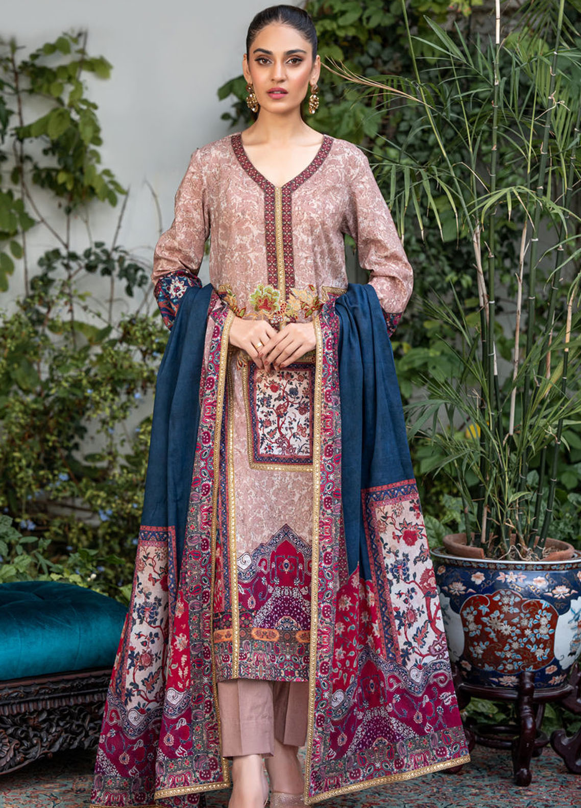 Shamaeel Ansari Pret Printed Lawn 3 Piece Suit LP-04