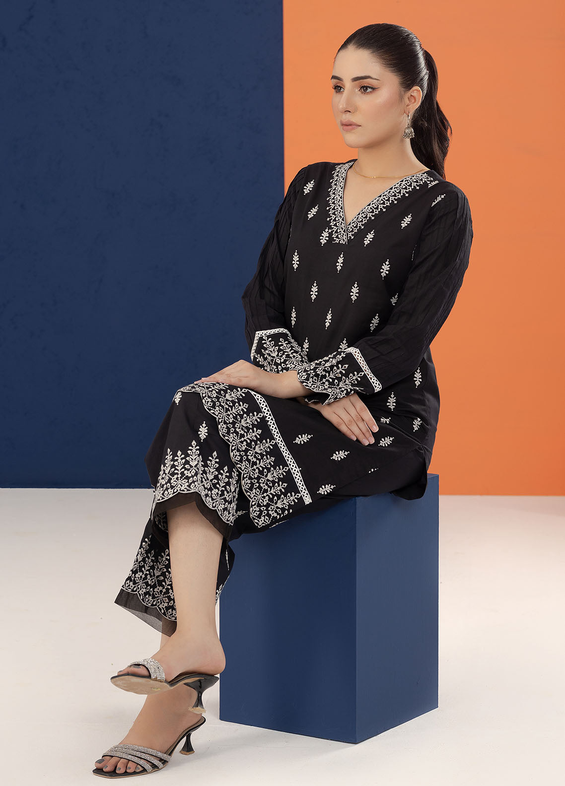 Shamooz Pret Embroidered Cotton 2 Piece Suit SC-025 Black