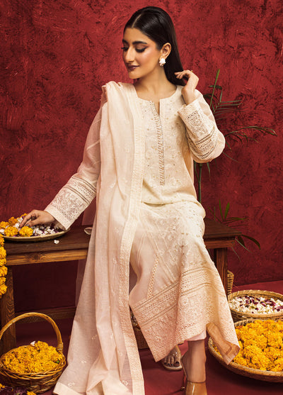 Shamooz Pret Embroidered Khaadi Net 3 Piece Suit SEM-0659