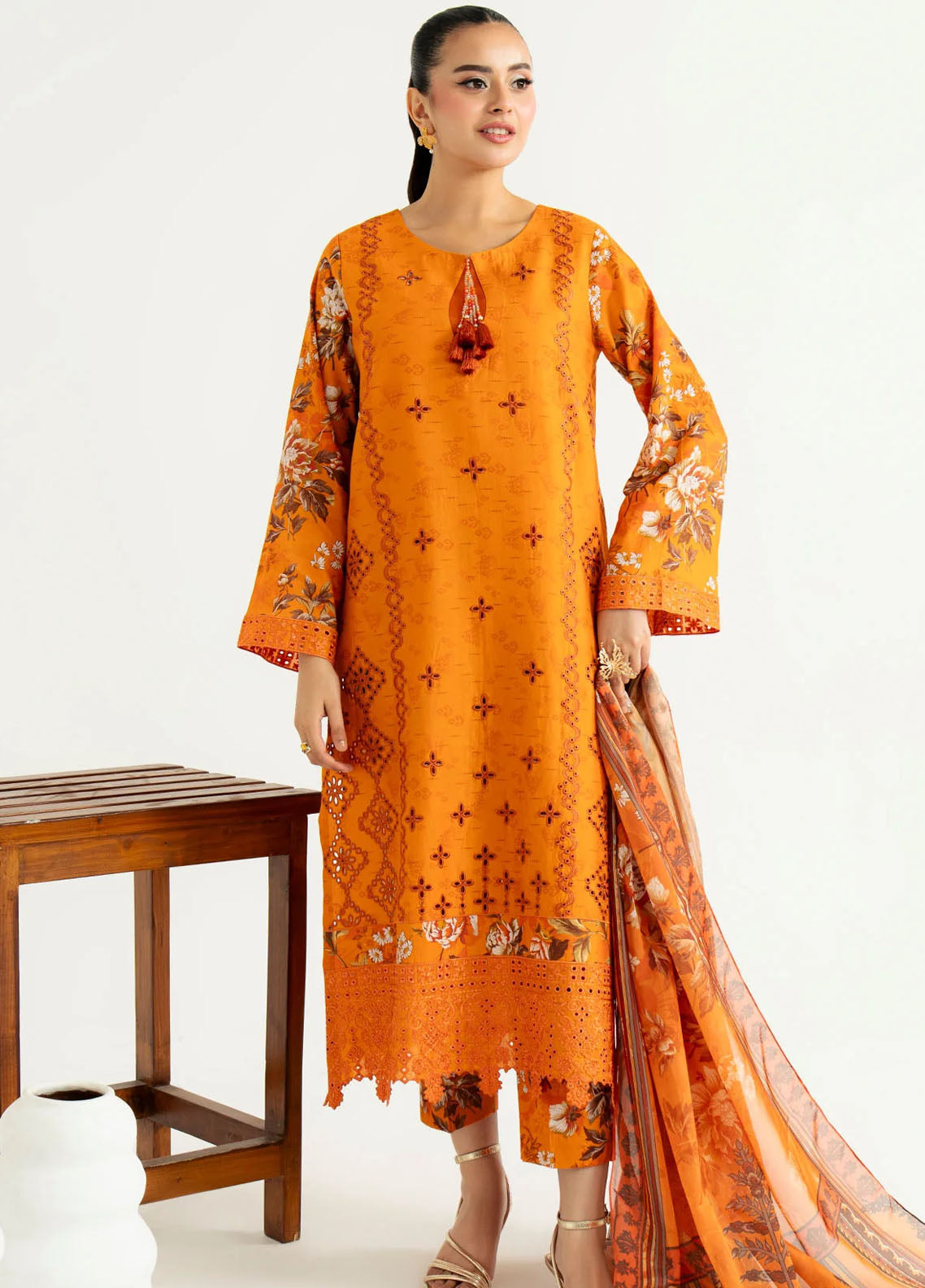 Sifa by Imrozia Pret Embroidered Lawn 3 Piece Suit SP-101 Kira