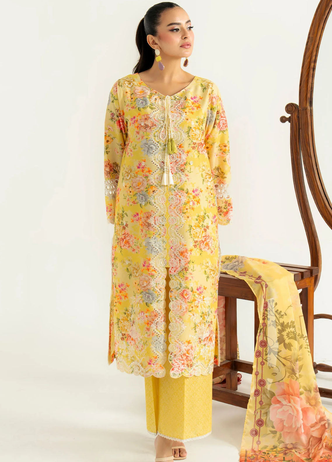 Sifa by Imrozia Pret Embroidered Lawn 3 Piece Suit SP-99 Iyla