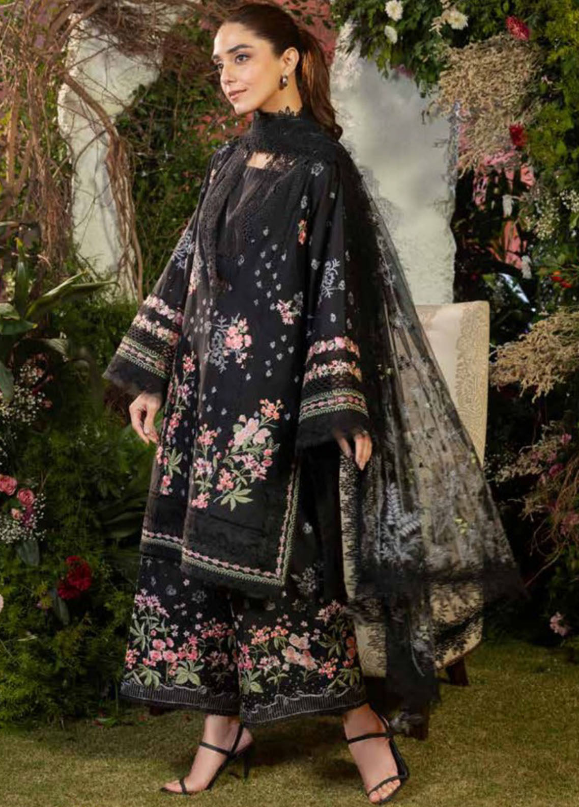 Sobia Nazir Embroidered Lawn Suit Unstitched 3 Piece D-14B