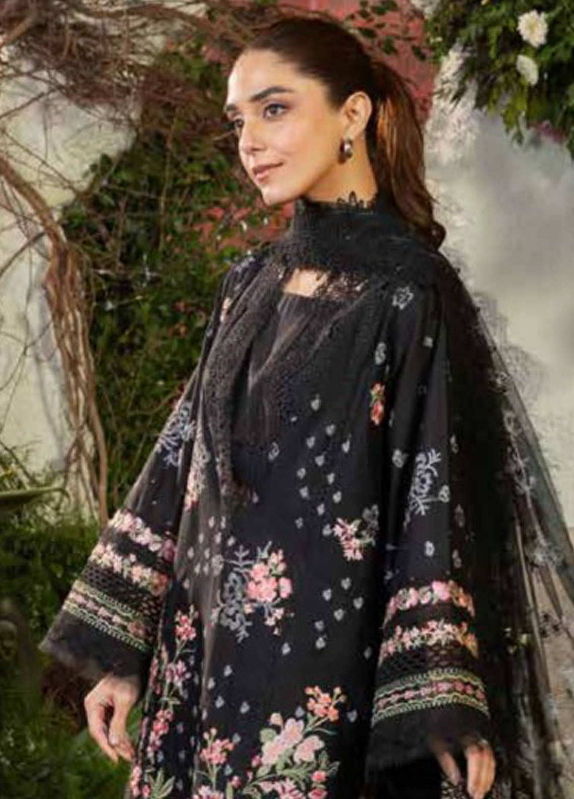 Sobia Nazir Embroidered Lawn Suit Unstitched 3 Piece D-14B