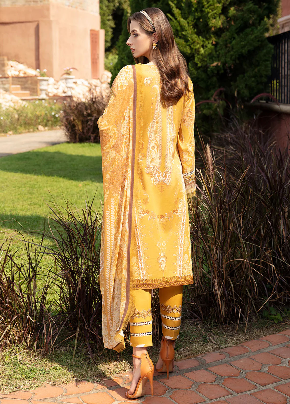 Springtime Ballet by Gulaal Luxury Lawn Collection 2024 Vol-1 D-02 Ceyda