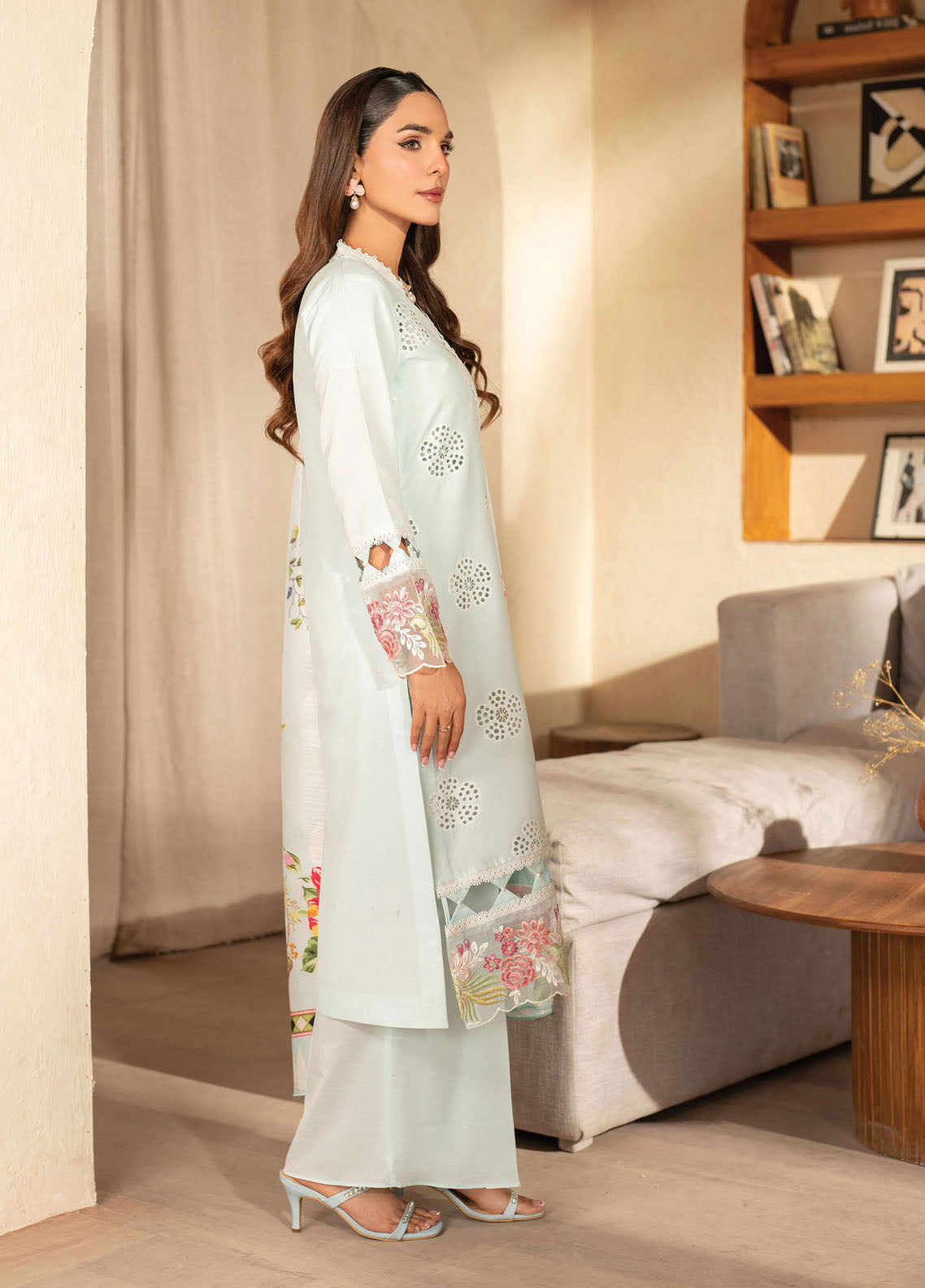 Stella by Mahnur Embroidered Lawn Suit Unstitched 3 Piece D1 B - Serena