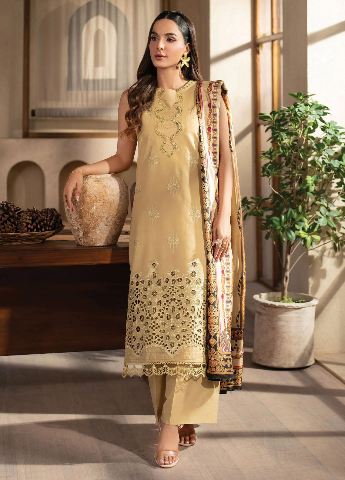 Stella by Mahnur Embroidered Lawn Suit Unstitched 3 Piece D6 B - Vera