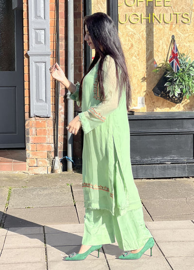 Manaal Arfeen Pret Embroidered Chiffon 2 Piece Suit MNL23T Chiffon Tanka