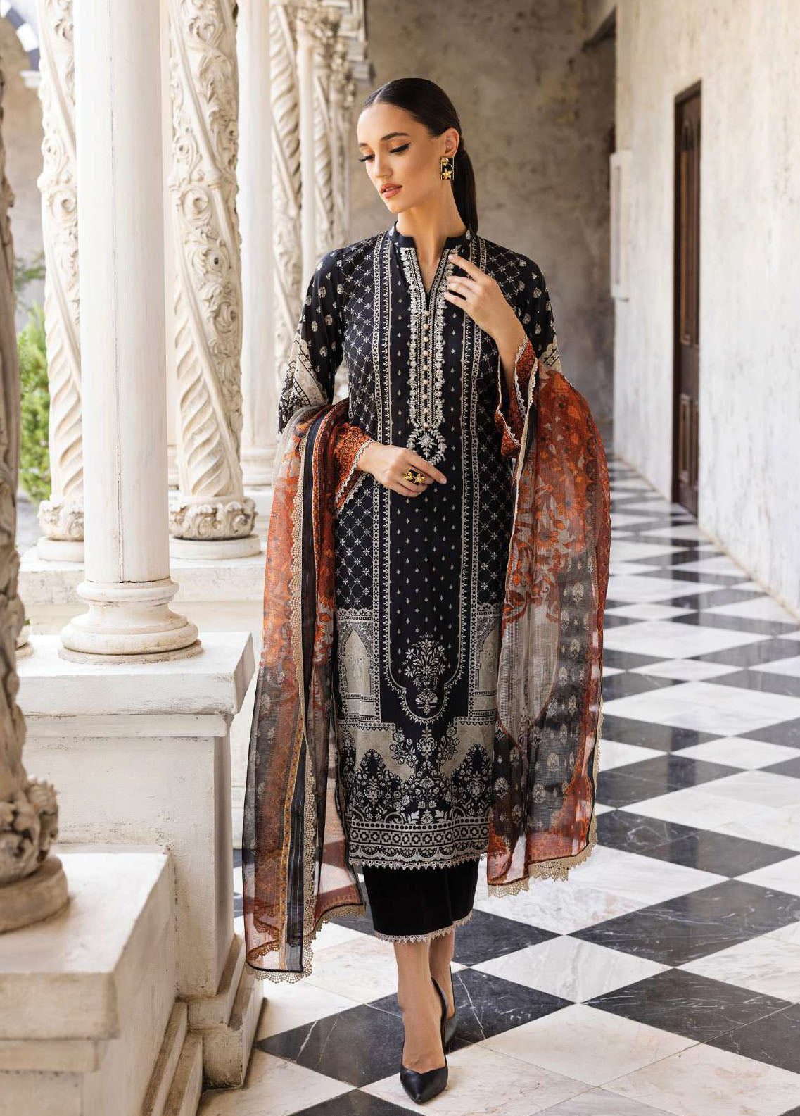 Tahra By Zainab Chottani Unstitched Lawn Collection 2023 Celestial Bliss 9A