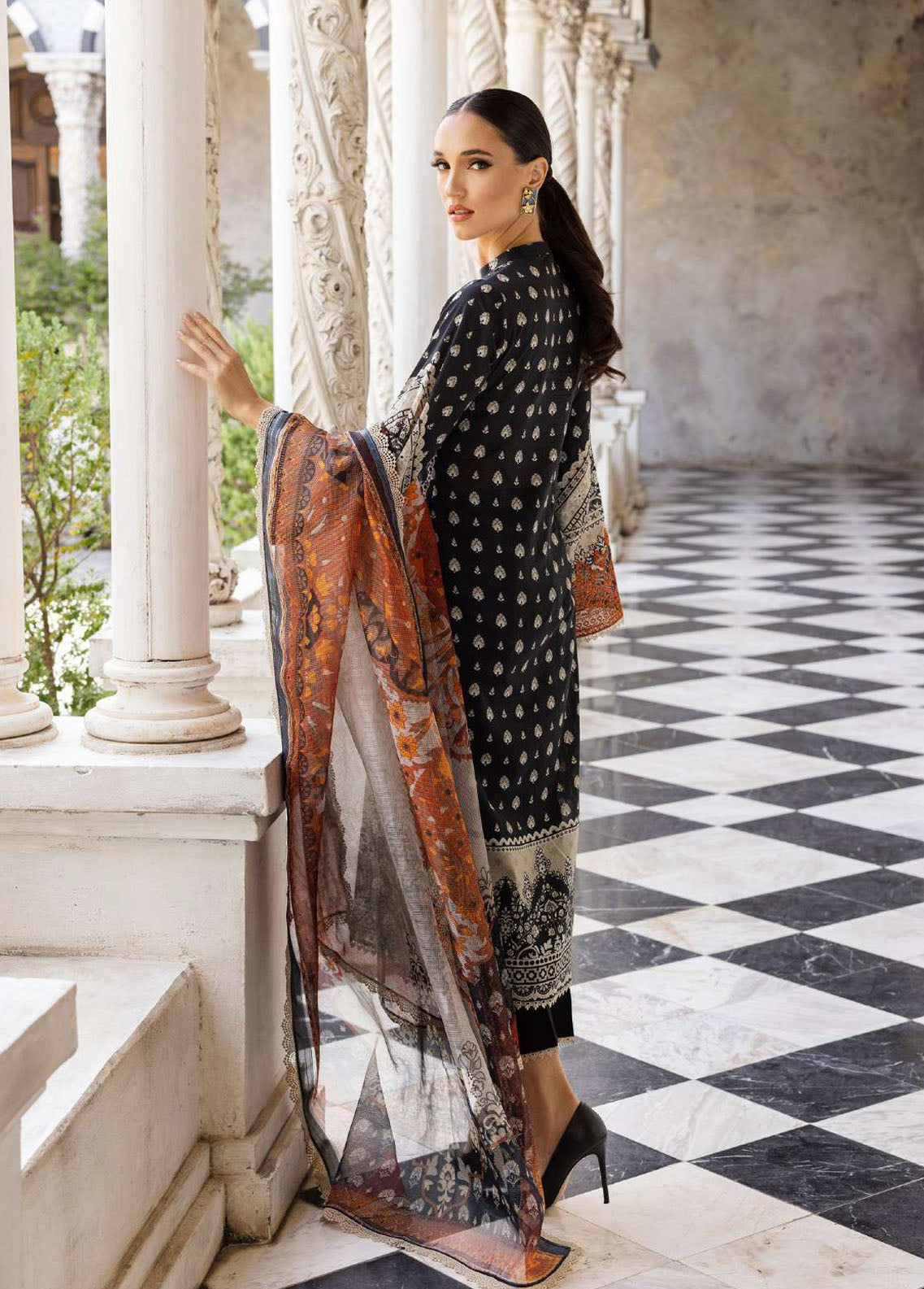 Tahra By Zainab Chottani Unstitched Lawn Collection 2023 Celestial Bliss 9A