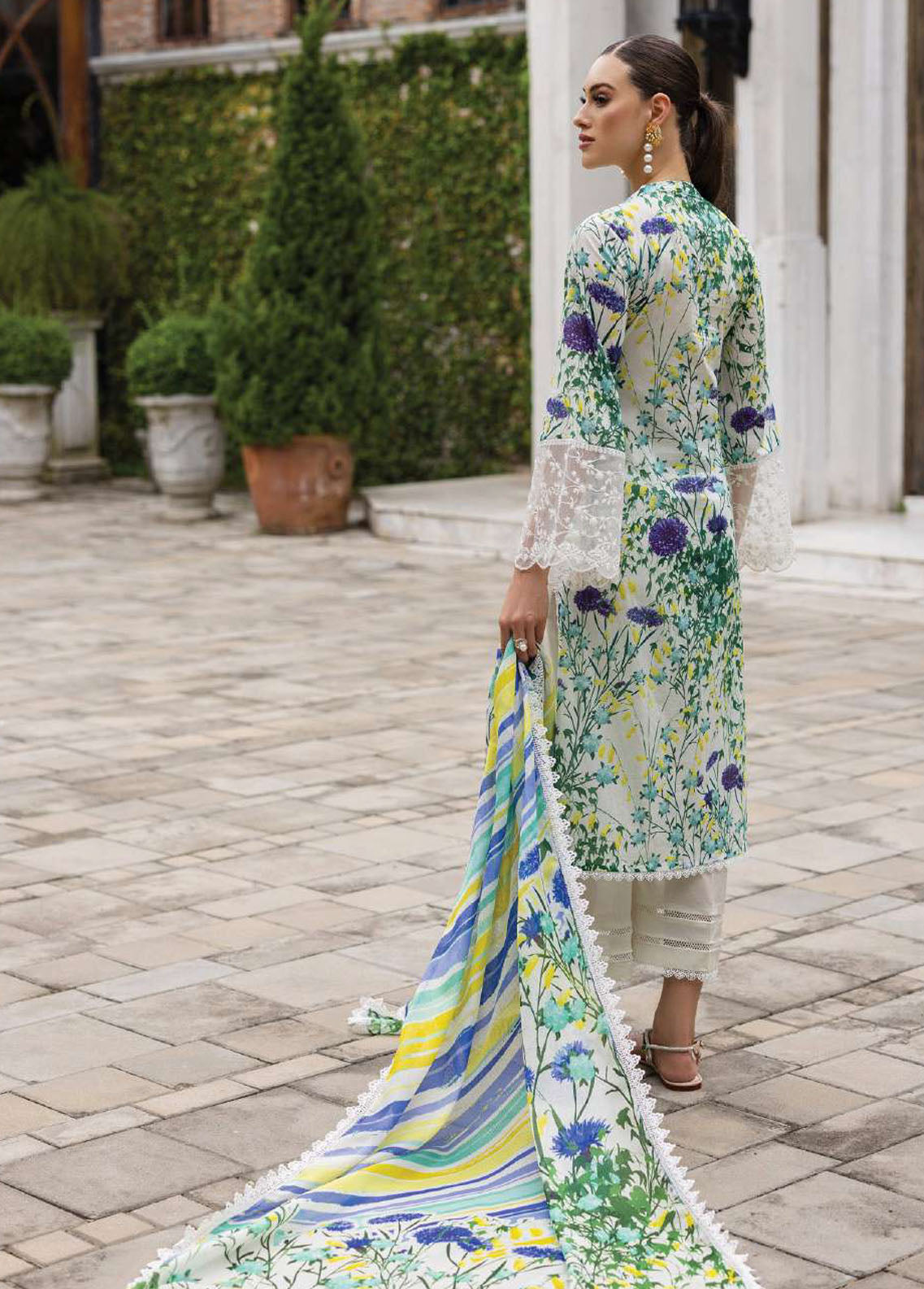 Tahra By Zainab Chottani Unstitched Lawn Collection 2023 Frosty Orchid 10A