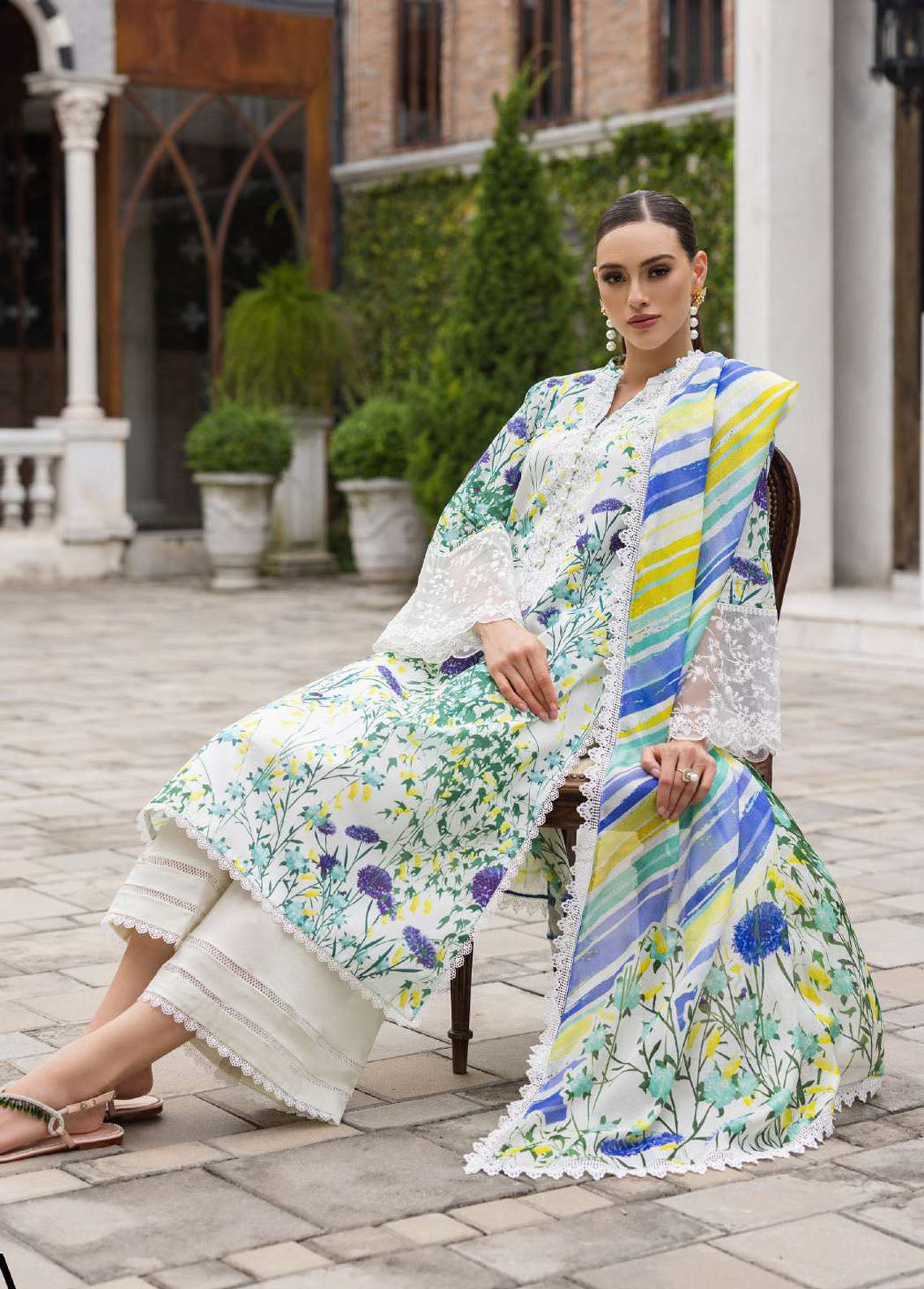 Tahra By Zainab Chottani Unstitched Lawn Collection 2023 Frosty Orchid 10A
