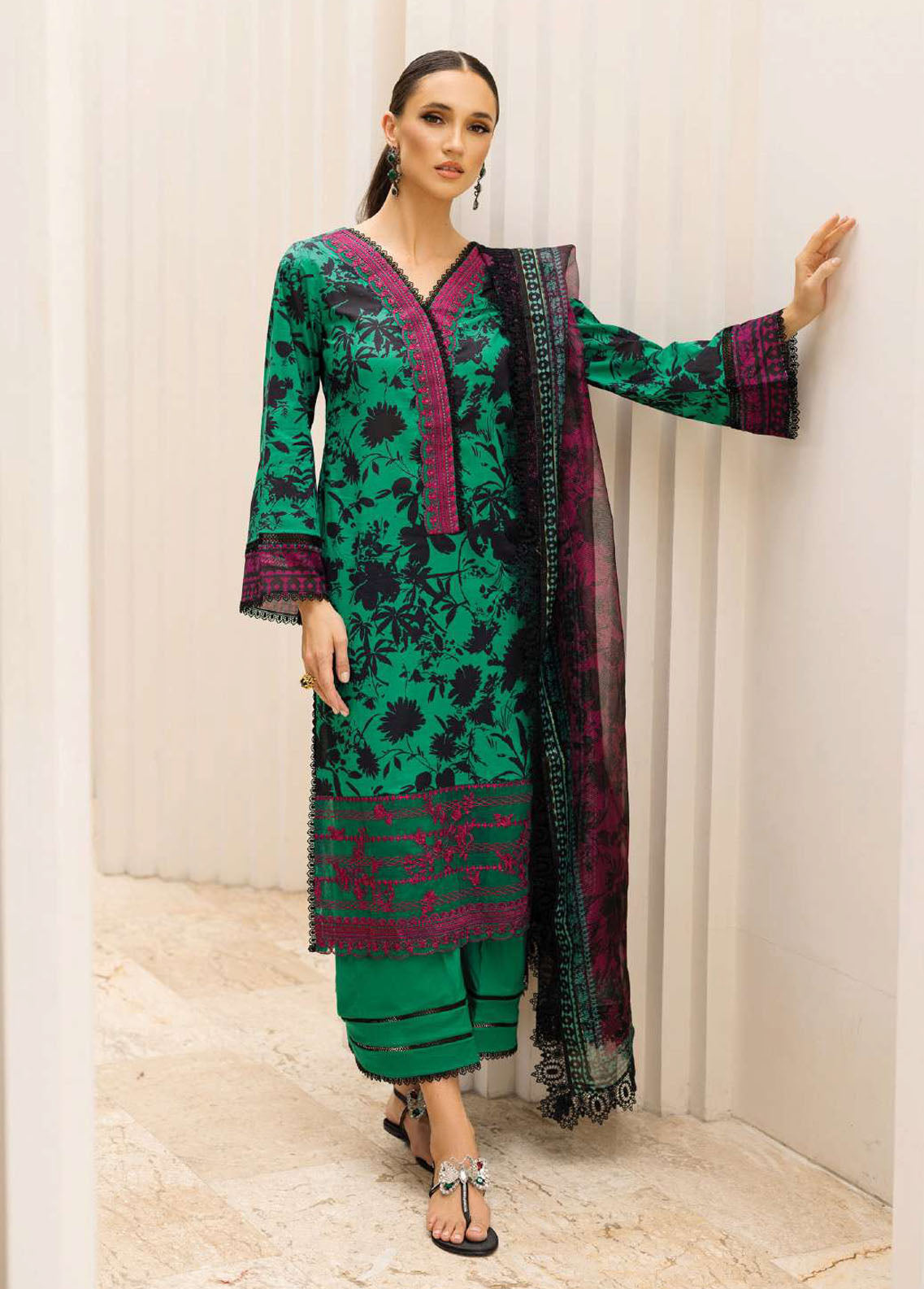 Tahra By Zainab Chottani Unstitched Lawn Collection 2023 Mysti Peony 5A