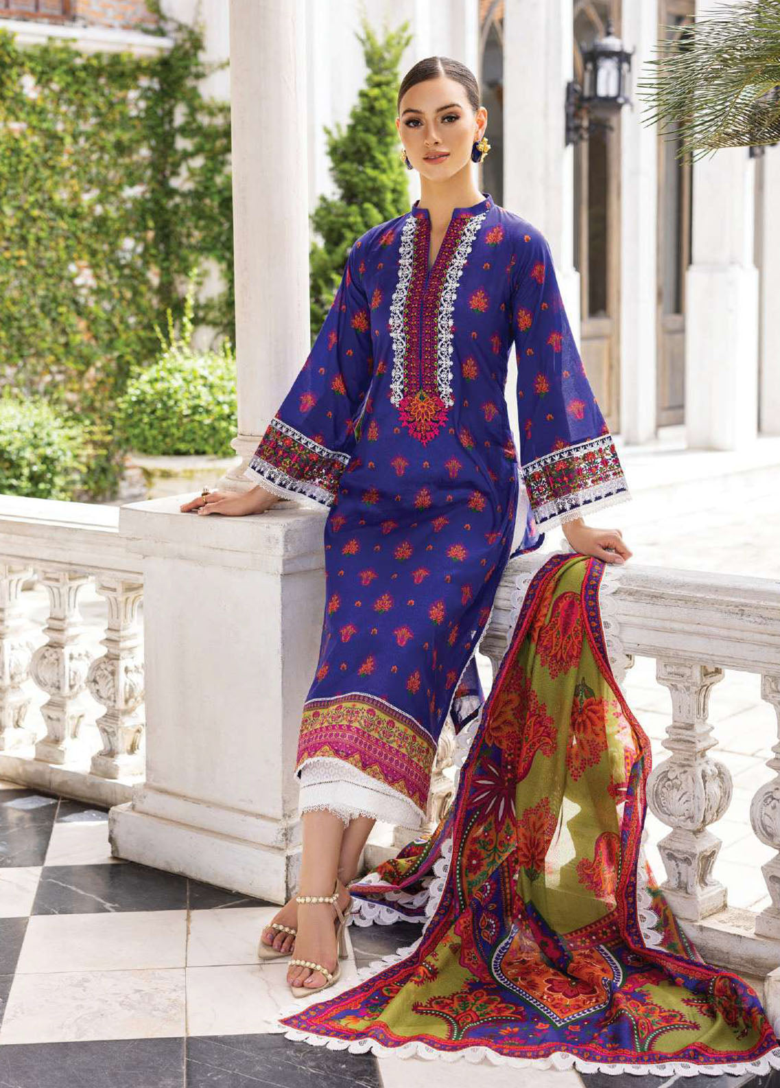 Tahra By Zainab Chottani Unstitched Lawn Collection 2023 Whipsy Lush 8A