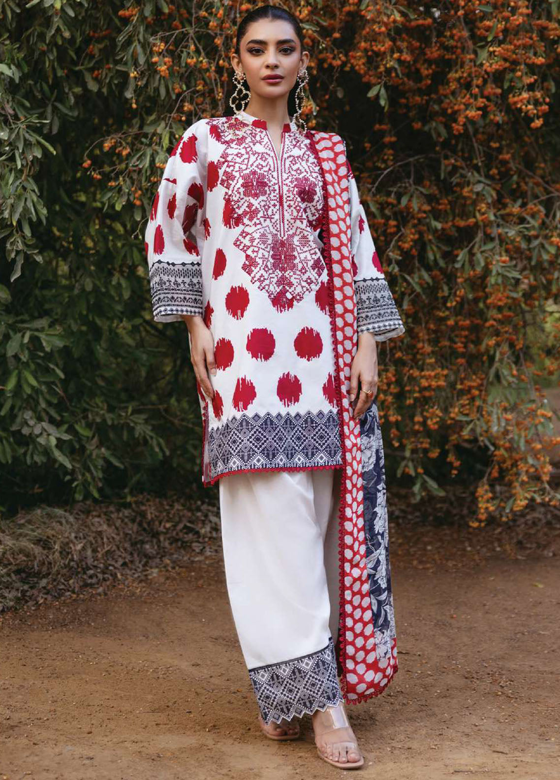 Tahra by Zainab Chottani Unstitched Lawn Collection 2024 10A Freya