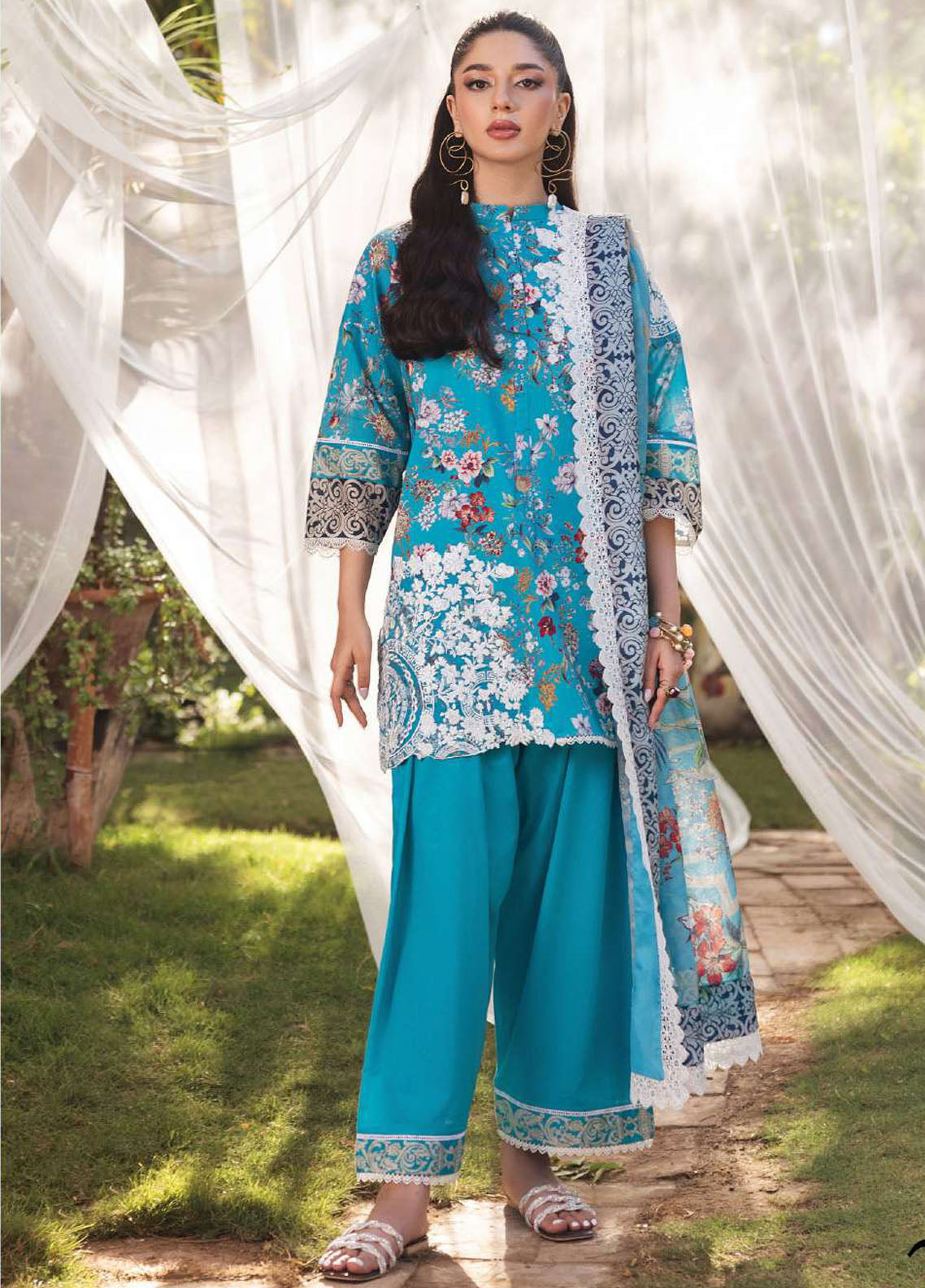 Tahra by Zainab Chottani Unstitched Lawn Collection 2024 2B Beeha