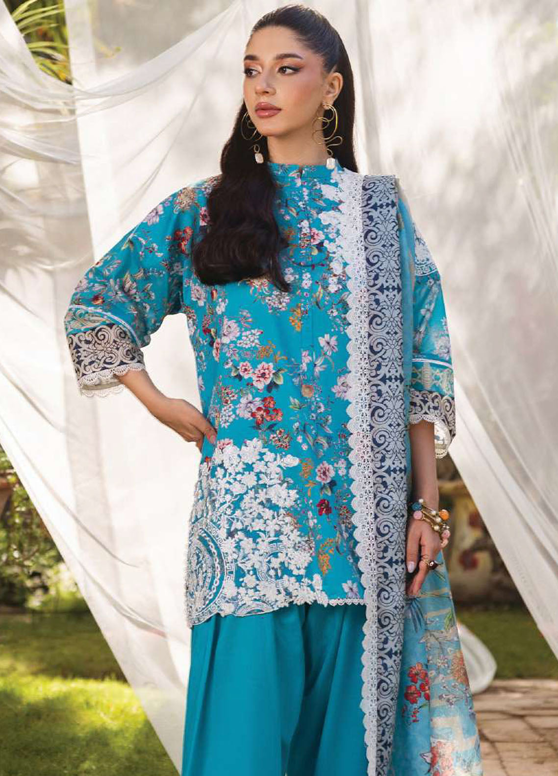 Tahra by Zainab Chottani Unstitched Lawn Collection 2024 2B Beeha