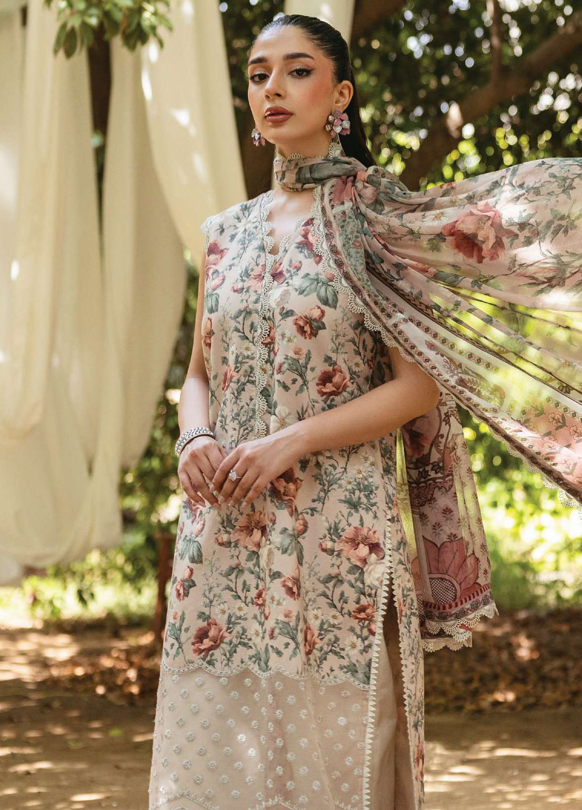 Tahra by Zainab Chottani Unstitched Lawn Collection 2024 5B Samaha