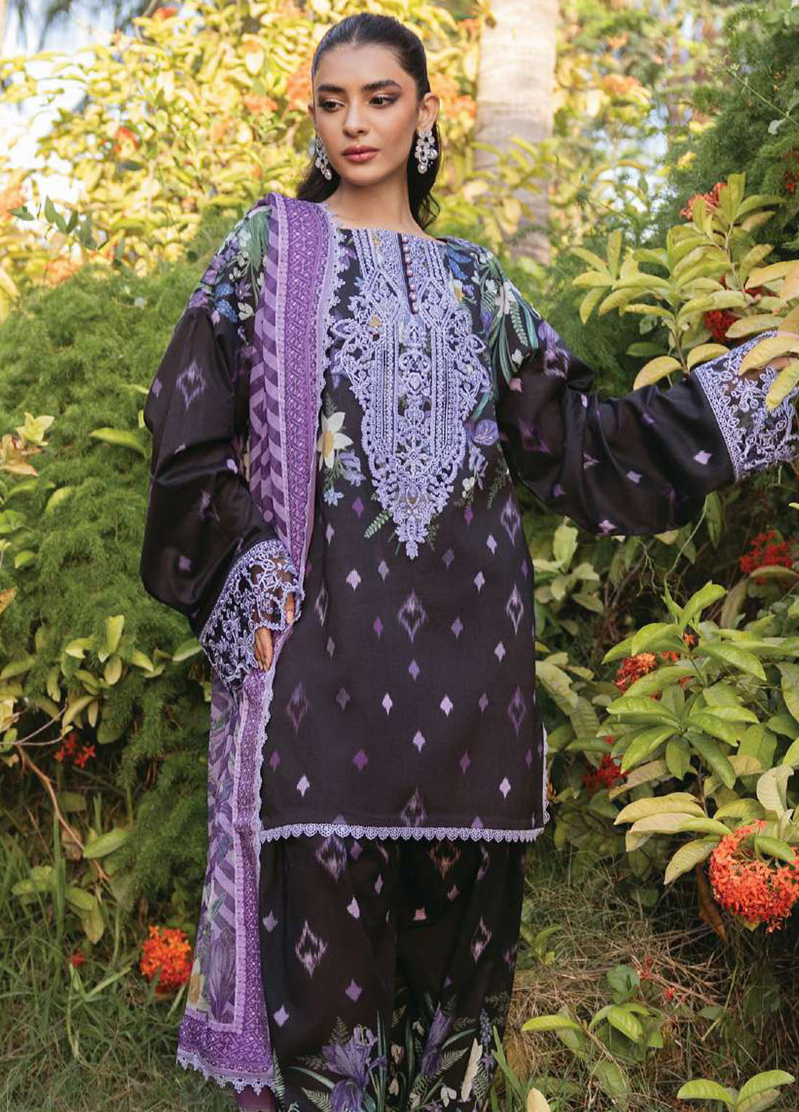 Tahra by Zainab Chottani Unstitched Lawn Collection 2024 6B Raha