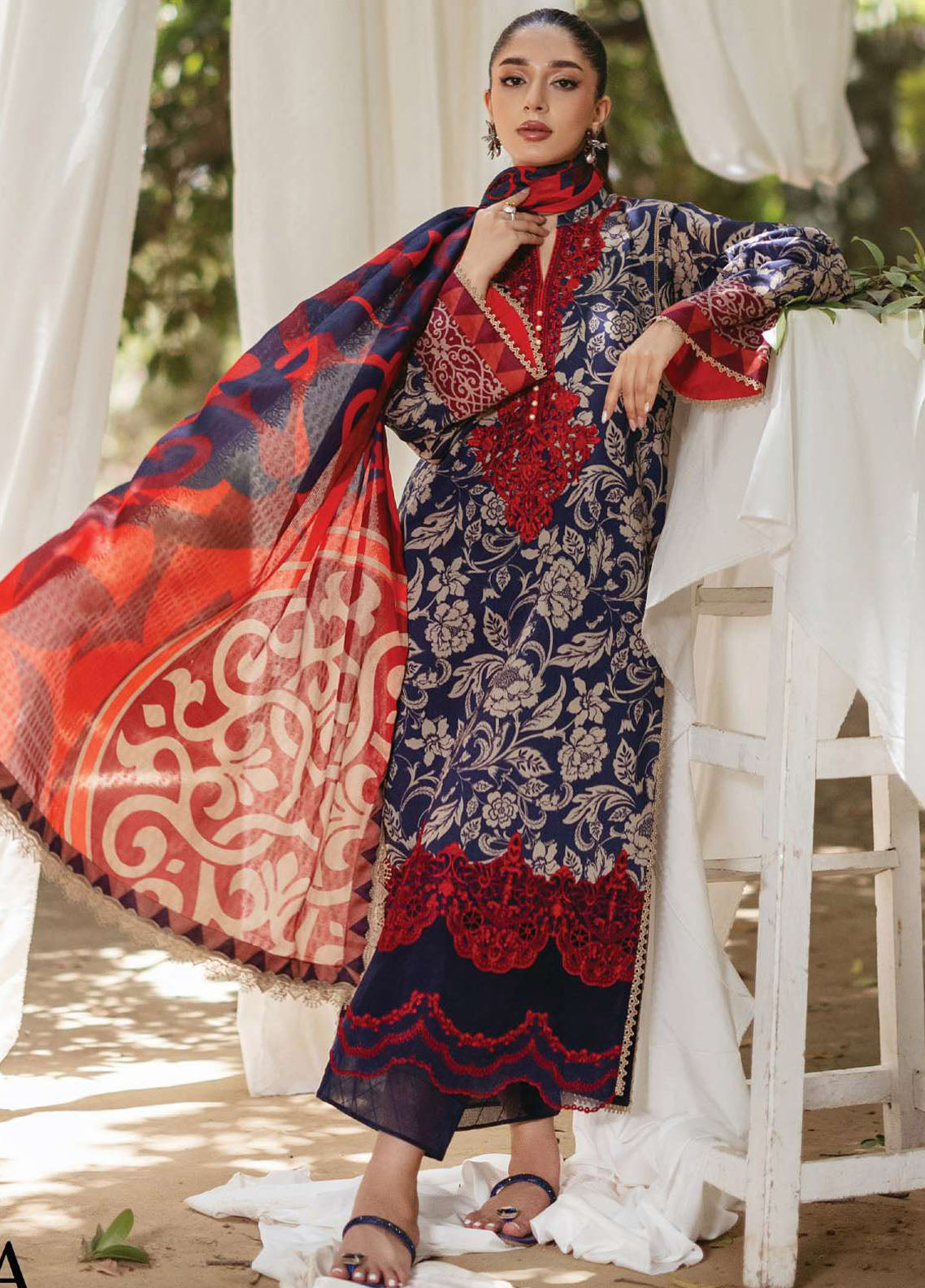 Tahra by Zainab Chottani Unstitched Lawn Collection 2024 7A Tamara