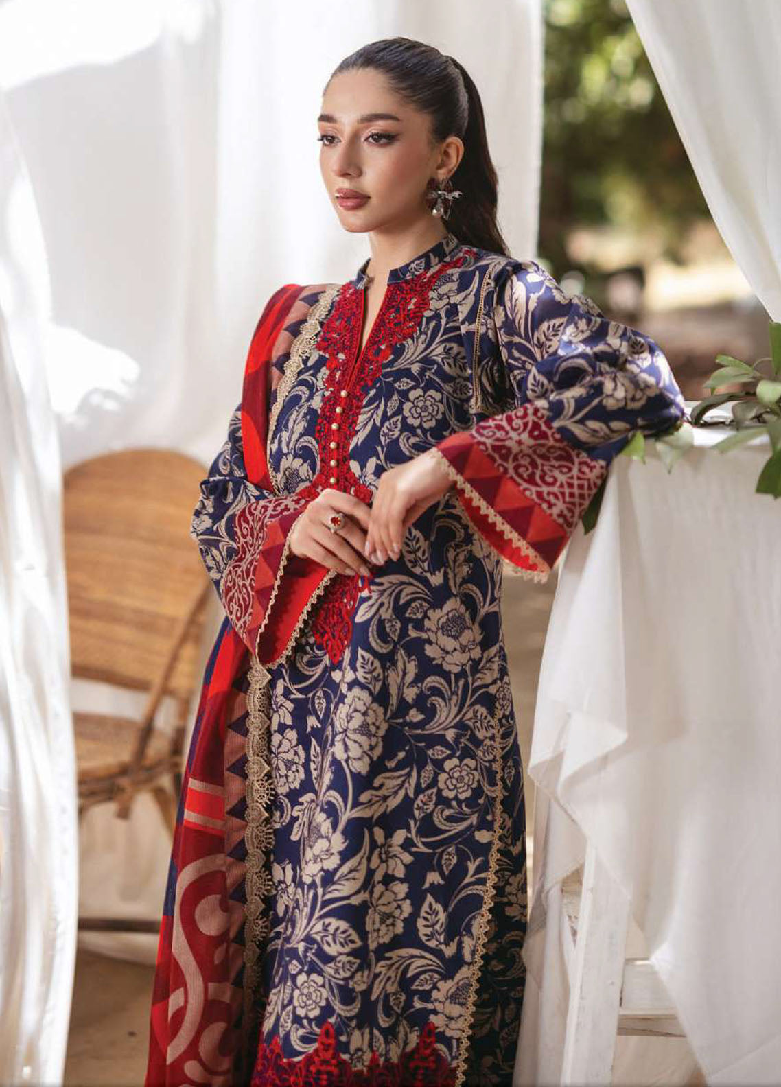 Tahra by Zainab Chottani Unstitched Lawn Collection 2024 7A Tamara