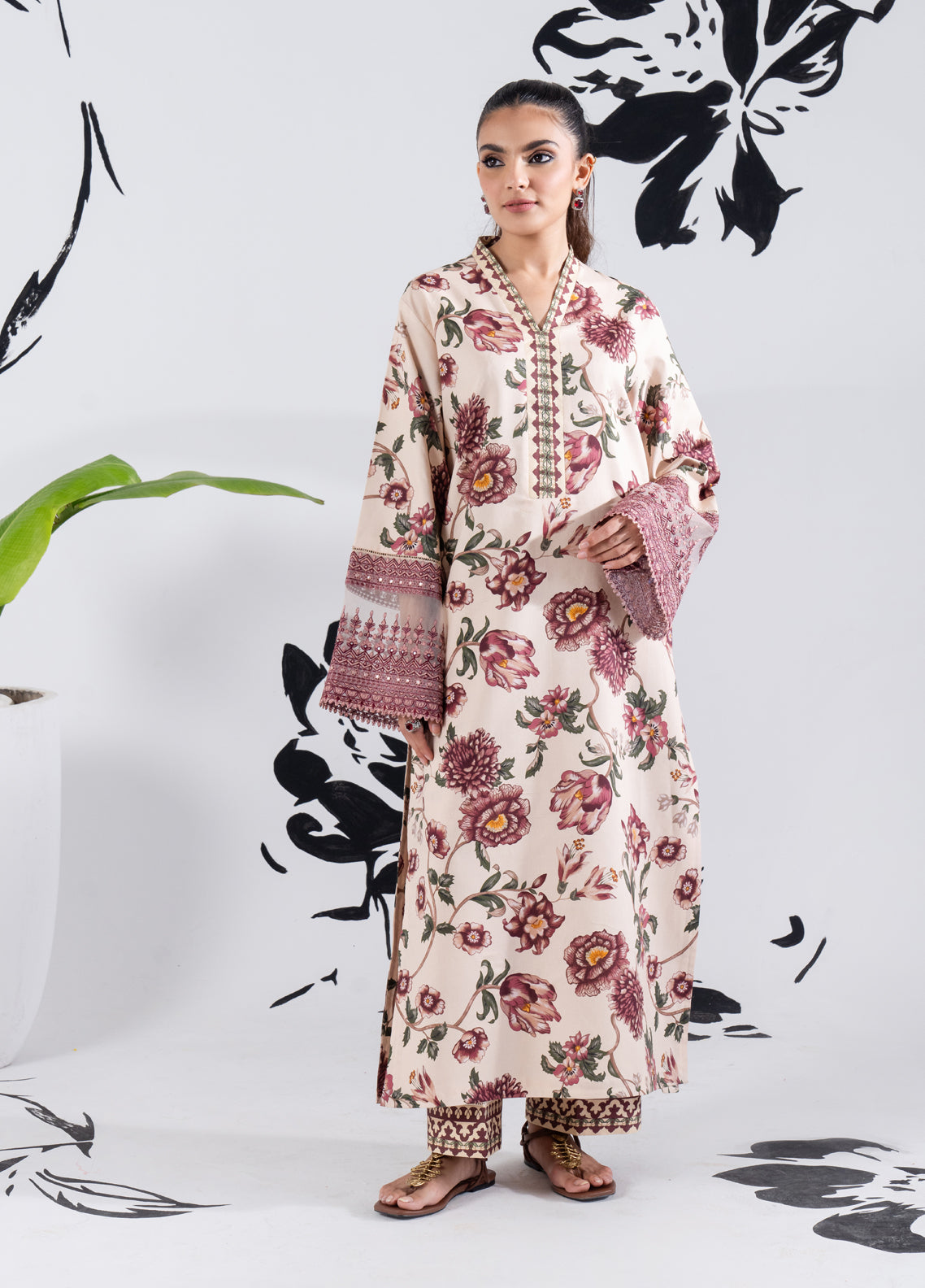 Tana Bana Pret Printed Lawn 2 Piece Suit GLV1-07